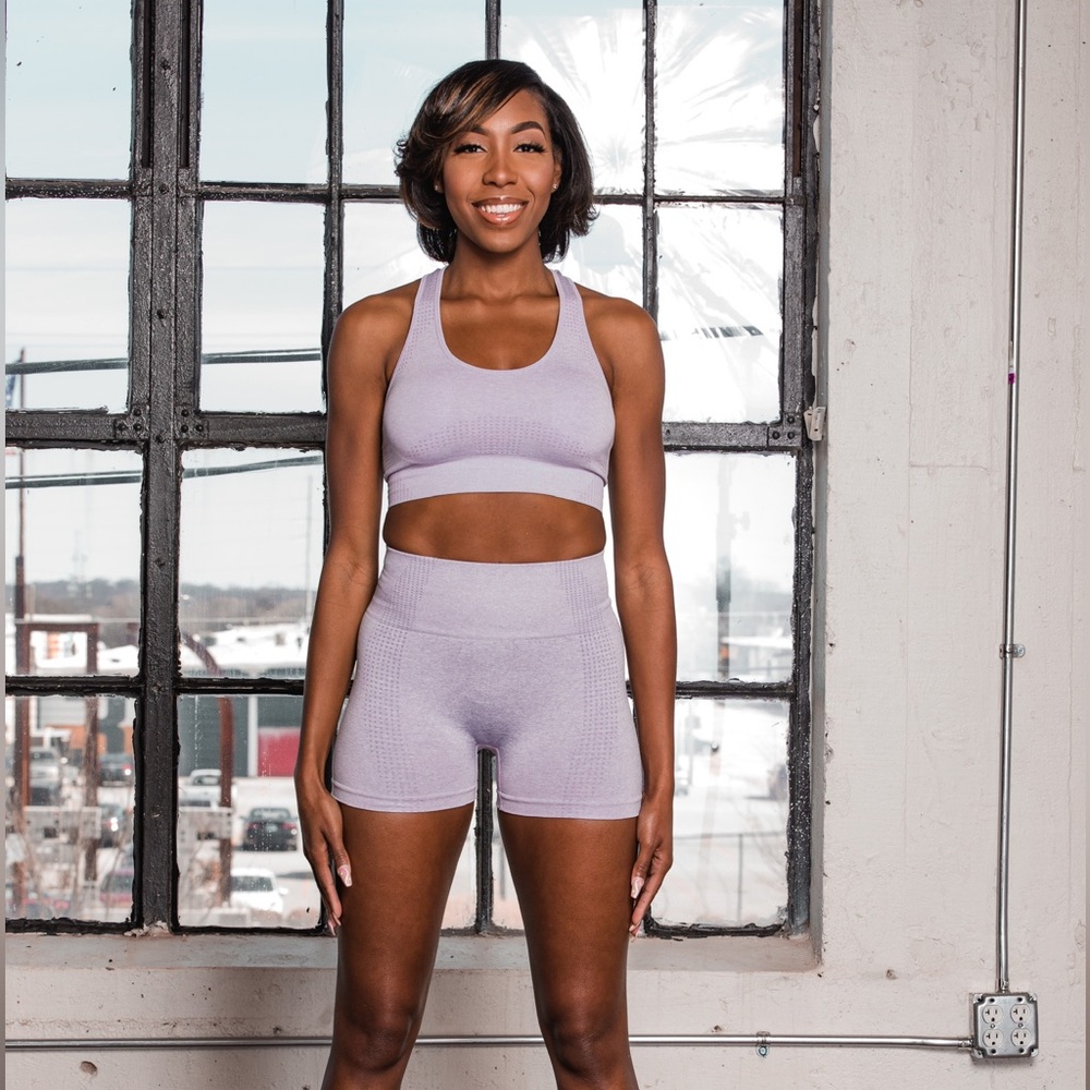 Women's Athletic Sports Bra and Shorts in Light Purple